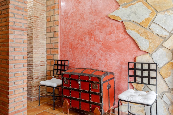 Baúl tradicional decorativo