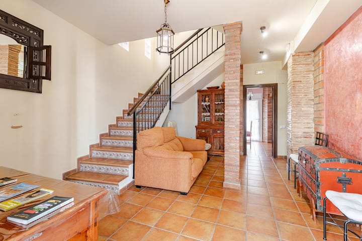 Escaleras hacia las plantas superiores