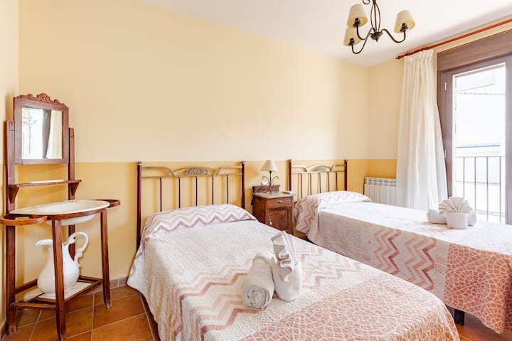 Vista completa de la Habitación C